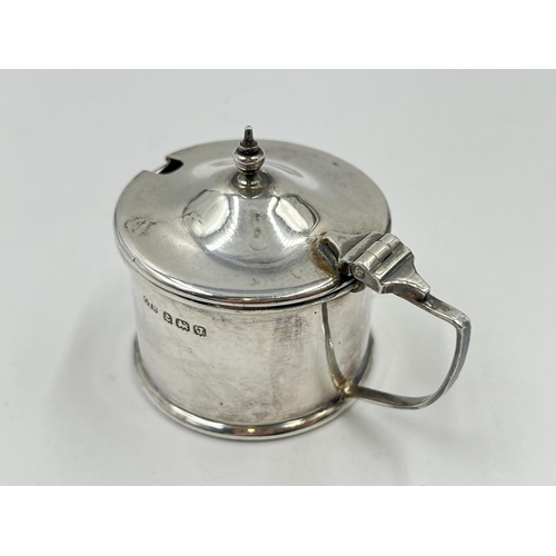 2240 - A hallmarked Birmingham silver mustard pot with blue glass liner, dated 1933 - approx. gross silver ... 