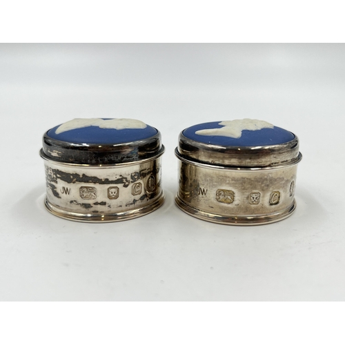 2245 - Two Wedgwood Jasperware hallmarked London silver trinket boxes - approx. gross weight 62g