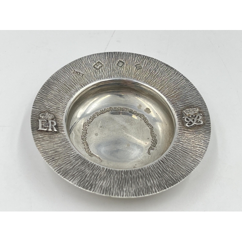 2249 - A 1972 S J Rose & Son hallmarked London silver bon bon dish - approx. gross weight 51g