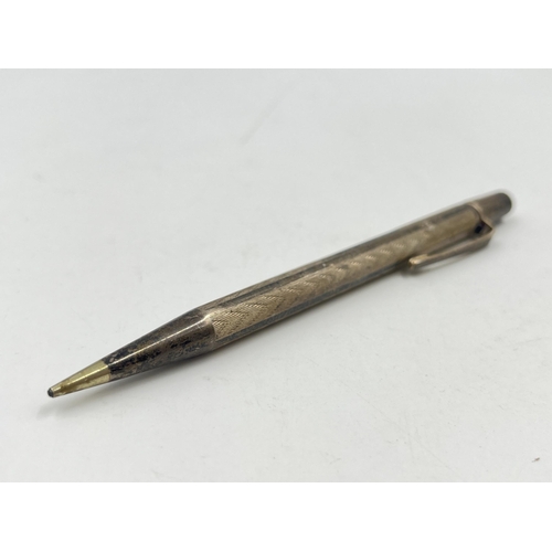 2266 - A sterling silver propelling pencil with original box - approx. gross silver weight 22g