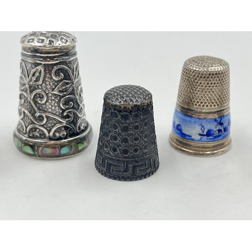 2274 - Five .935 and .925 silver thimbles - approx. gross weight 23g