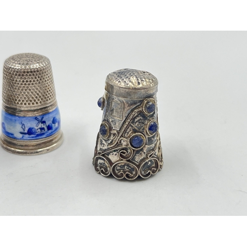 2274 - Five .935 and .925 silver thimbles - approx. gross weight 23g