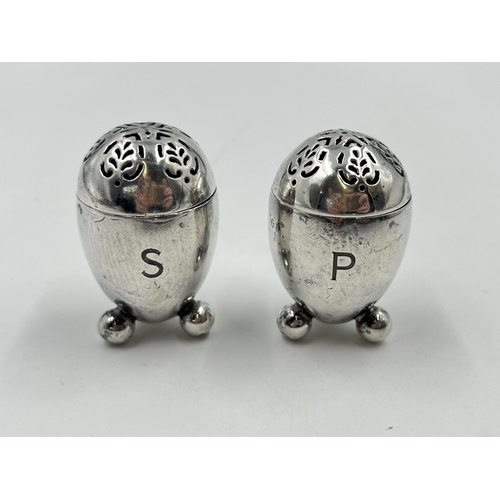 2275 - A pair of Victorian George Fox hallmarked London silver salt and pepper cellars, dated 1871 - approx... 