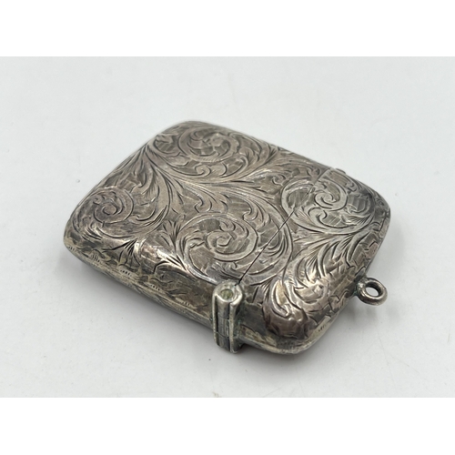 2278 - An Edwardian hallmarked Birmingham silver vesta case, dated 1903 - approx. gross weight 25g