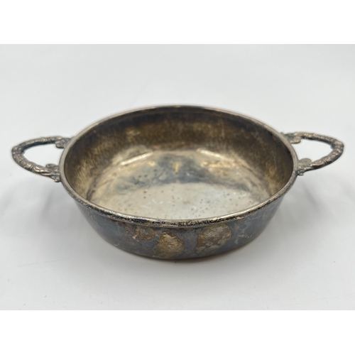 2281 - An A.E. Jones hallmarked Birmingham silver Quaich bowl - approx. gross weight 67g