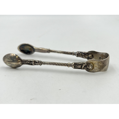 2283 - A pair of Victorian John Aldwinckle & Thomas Slate hallmarked London silver sugar tongs, dated 1891 ... 