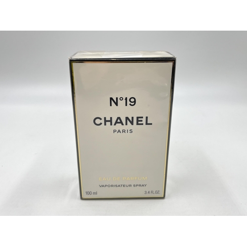 2376 - A boxed and sealed Chanel No.19 100ml eau de parfum