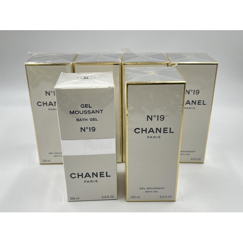 2380 - Six boxed and sealed Chanel No.19 200ml bath gels