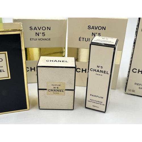 2381 - A collection of Chanel beauty products to include boxed part used Coco Chanel 50ml eau de parfum, bo... 