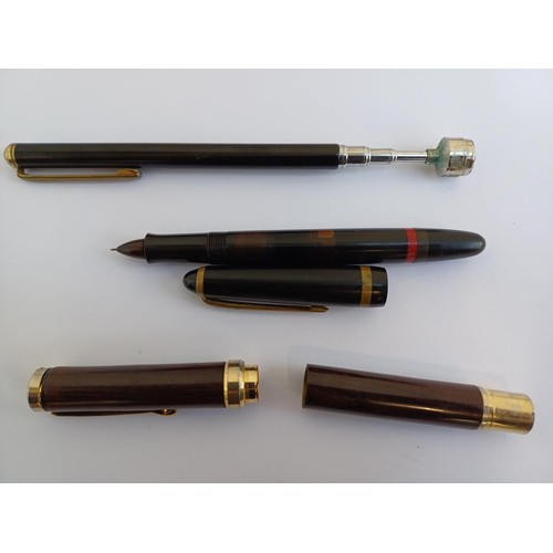 2346A - Four items to include vintage Tintenkuli pen, boxed Diplomat Spacetec pen etc.