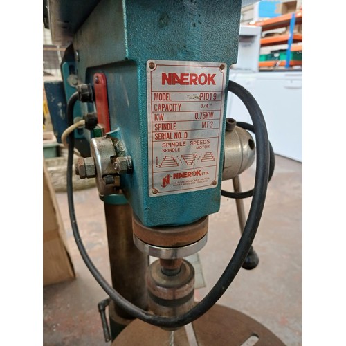 896 - A Naerok PID19 240v pillar drill