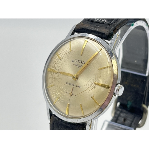 2263 - A 1970s Rotary mechanical men's wristwatch with champagne sunburst dial