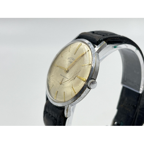 2263 - A 1970s Rotary mechanical men's wristwatch with champagne sunburst dial