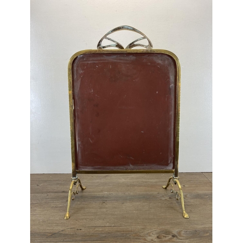 351 - An Art Nouveau brass and mirrored glass fire screen - approx. 65cm high x 40cm wide