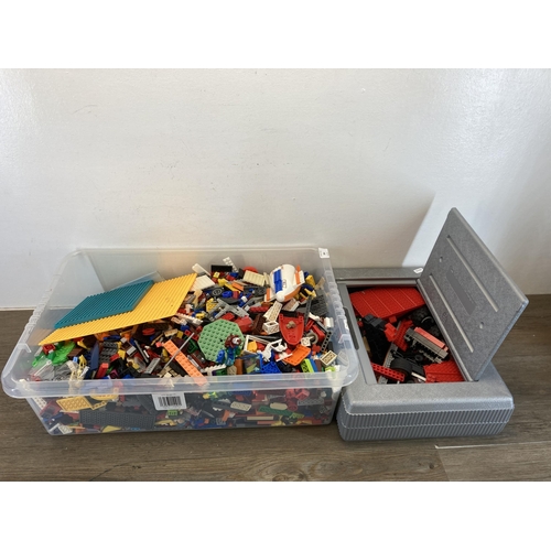 384 - A large collection of assorted Lego