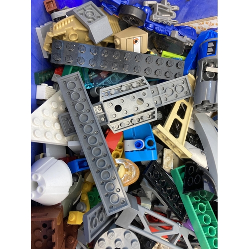 388 - A large collection of assorted Lego