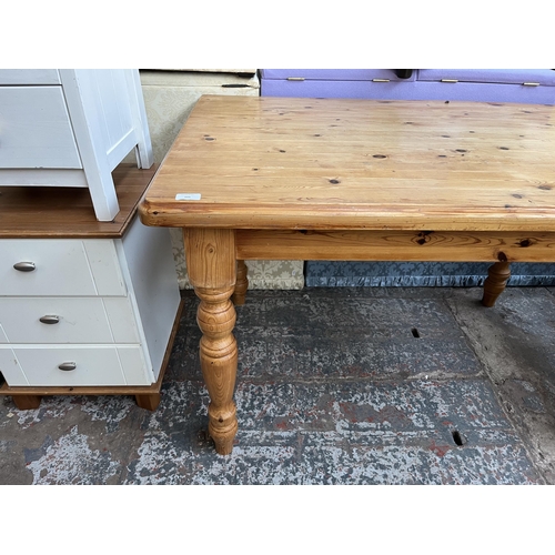 101 - A Victorian style pine farmhouse dining table - approx. 75cm high x 81cm wide x 122cm long