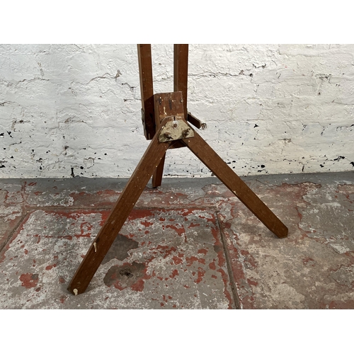 117 - A Reeves beech adjustable artist's easel - approx. 216cm high