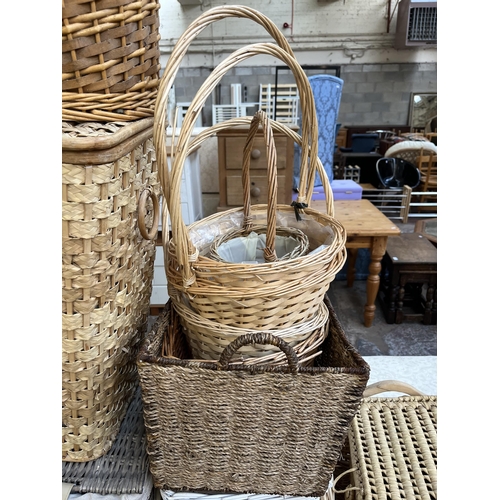 129 - A collection of wicker baskets