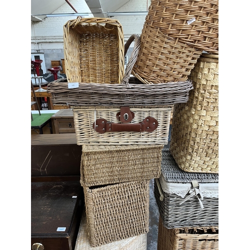 129 - A collection of wicker baskets
