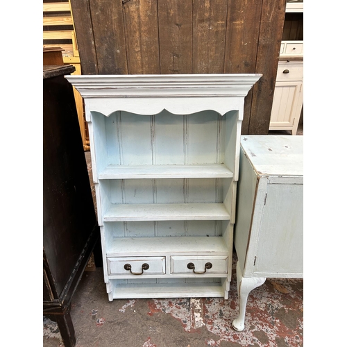32 - Two pieces of painted furniture, one three tier wall mountable shelving unit - approx. 98cm high x 6... 