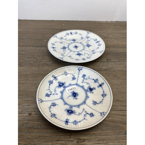 314 - Fifteen pieces of Royal Copenhagen 1/Y50 pattern china