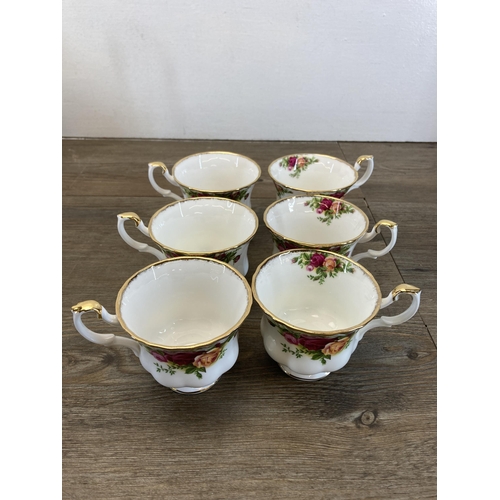 324 - A collection of Royal Albert Old Country Roses fine bone china