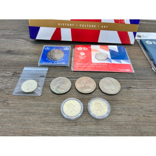 2378 - A collection of British Coins to include Penguins The Falkland Islands four coin set, 1901-2001 £5, ... 