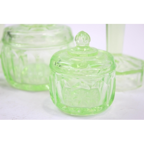 283 - A collection of vintage uranium glassware