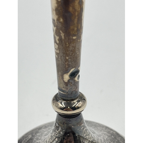 2275 - A hallmarked Chester silver weighted bud vase, believed to be dated 1915 - approx. gross weight 146g... 