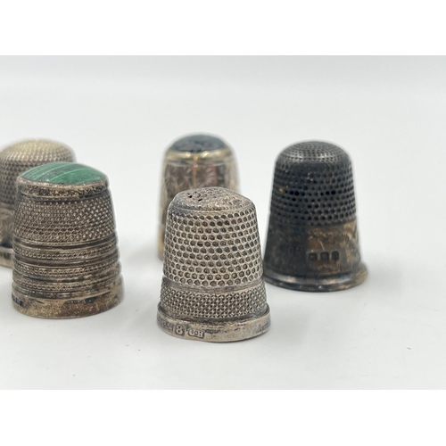 2295 - Nine hallmarked sterling silver thimbles to include Charles Horner etc. - approx. gross weight 34g