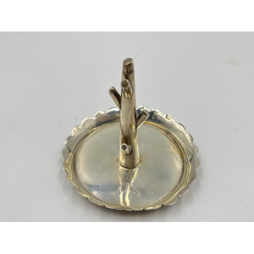 2308 - A Victorian Lawrence Emanuel hallmarked Birmingham silver ring tree, dated 1899 - approx. gross weig... 