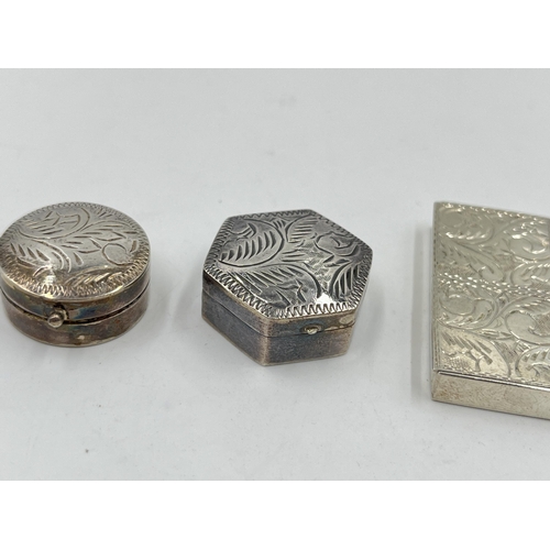 2313 - Three hallmarked sterling silver trinket boxes - approx. gross weight 40g