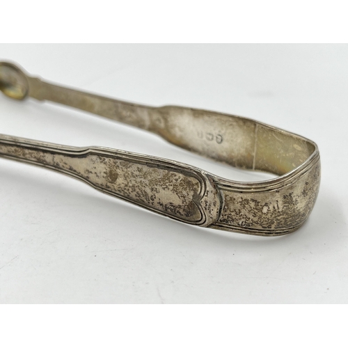 2334 - A pair of George III William Eley & William Fearn hallmarked London silver sugar tongs, dated 1804 -... 