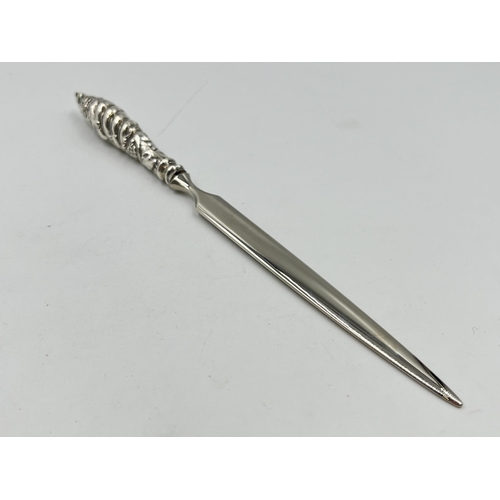 2335 - An Edwardian hallmarked Birmingham silver handled letter opener, dated 1904 - approx. gross weight 3... 