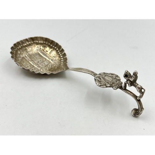 2337 - A Victorian Samuel Boyce (or Boaz) Landeck hallmarked London silver caddy spoon - approx. gross weig... 