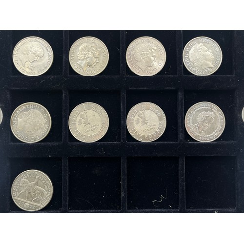 2382 - A collection of British commemorative coins with £5 examples to include 1997, 1998, 1999, four 2000,... 