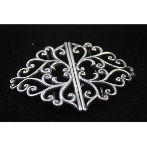 2163 - An Edwardian Adie & Lovekin Ltd. hallmarked Birmingham sterling silver nurses belt buckle, dated 190... 