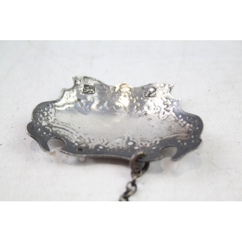 2169 - An antique Hester Bateman hallmarked sterling silver decanter label - approx. gross weight 14g