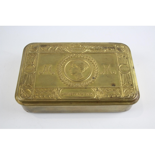 2195 - A WWI brass Princess Mary Christmas tin