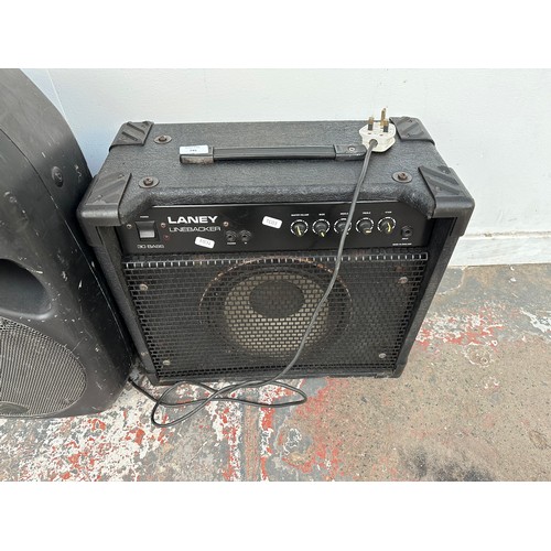 686 - A Laney Linebacker 30BASS bass amplifier