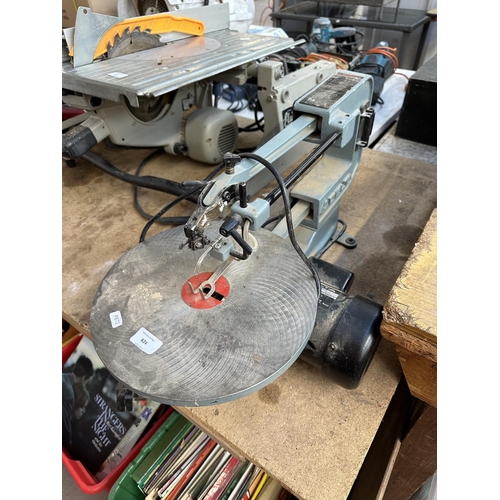 824 - A Delta 240v scroll saw