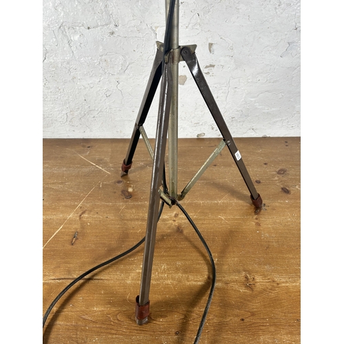 525 - A mid 20th century two section goose neck machinist lamp on tripod base - approx. 152cm high