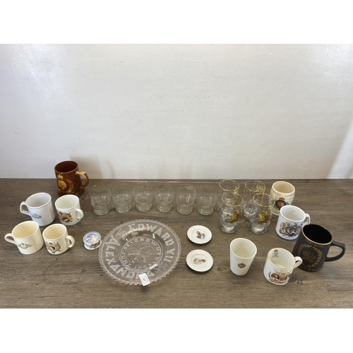 337 - A collection of commemorative ceramics and glassware to include 1902 Edward VII Coronation plate, Da... 