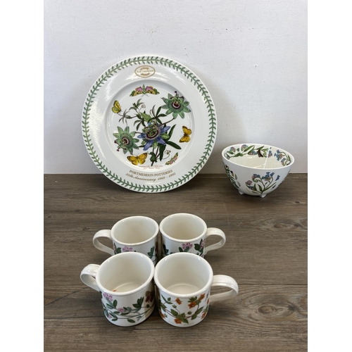 354 - A collection of Portmeirion The Botanic Garden dinnerware to include teapot, mugs, sugar bowl, salt ... 