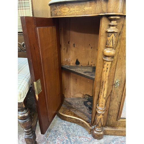 82 - A Victorian inlaid walnut and marble top mirrored credenza - approx. 85cm high x 122cm wide x 37cm d... 