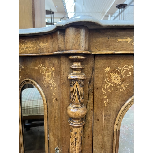 82 - A Victorian inlaid walnut and marble top mirrored credenza - approx. 85cm high x 122cm wide x 37cm d... 