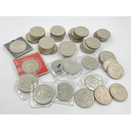 2211 - Approx. sixty-four British commemorative coins