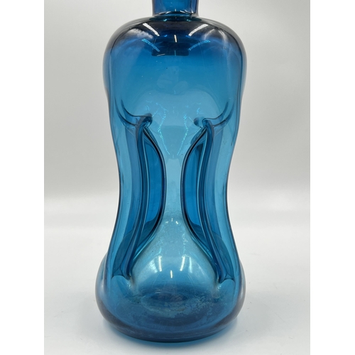 302 - A mid 20th century Holmegaard Kluk Kluk blue glass decanter - approx. 25cm high