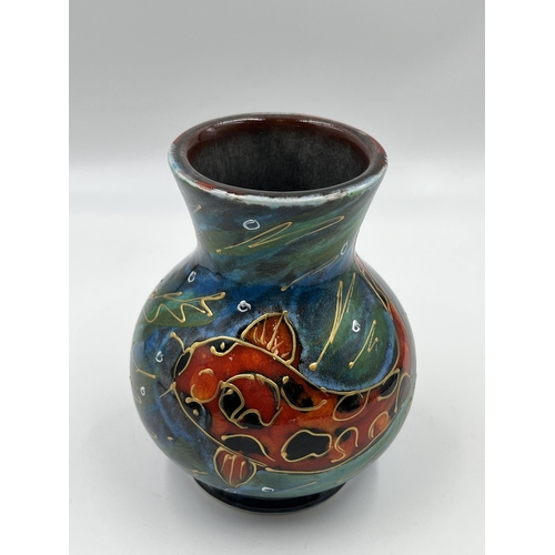 320 - An Anita Harris Art Pottery Koi Carp vase - approx. 15cm high